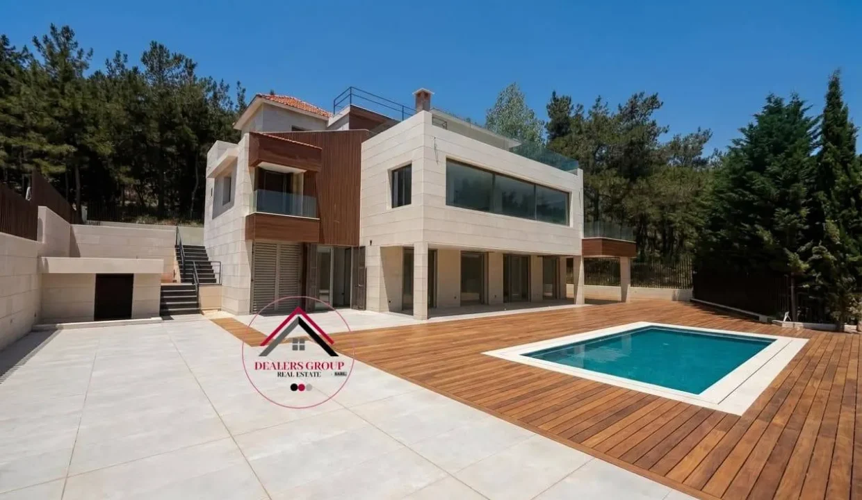 Private Pool & Terrace ! Deluxe Villa for sale in Baabdat - Maten