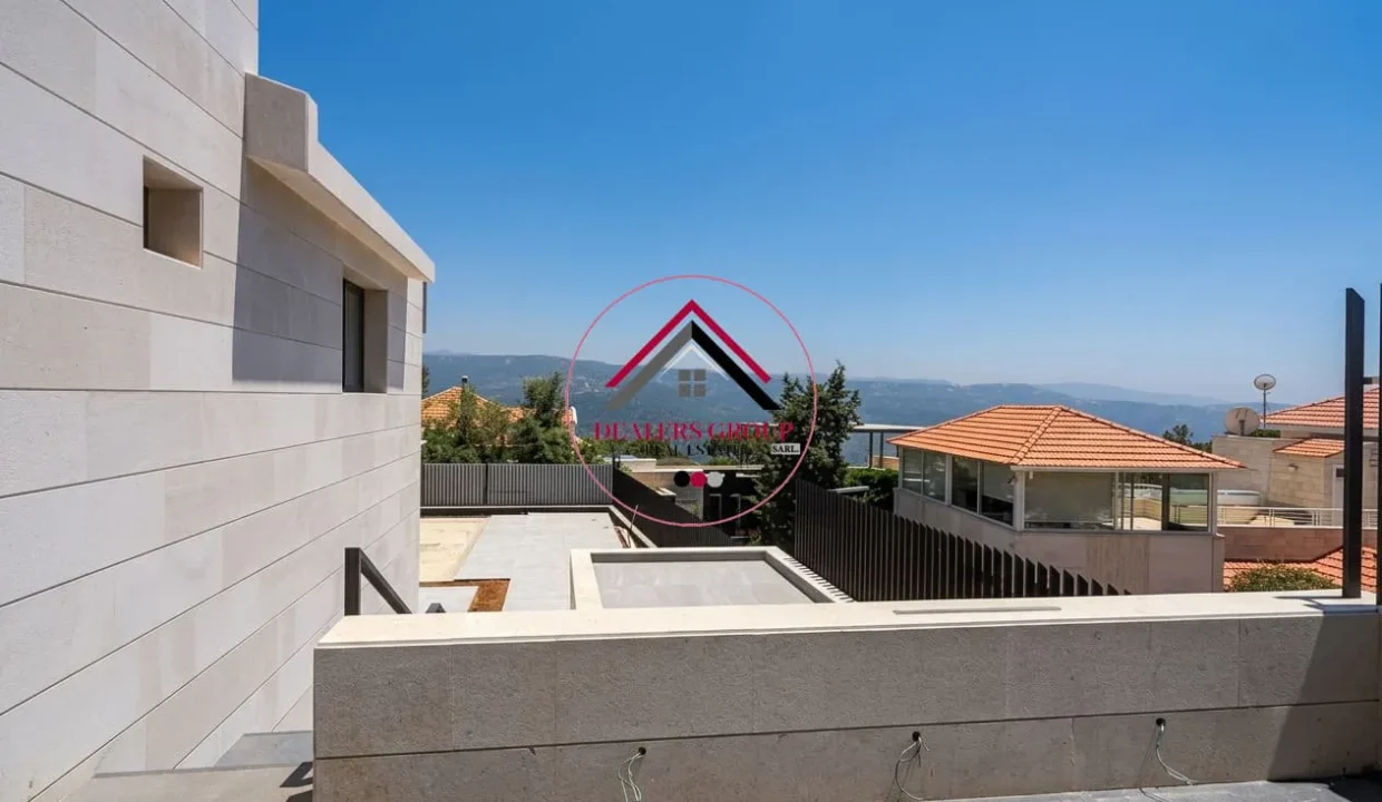Private Pool & Terrace ! Deluxe Villa for sale in Baabdat - Maten