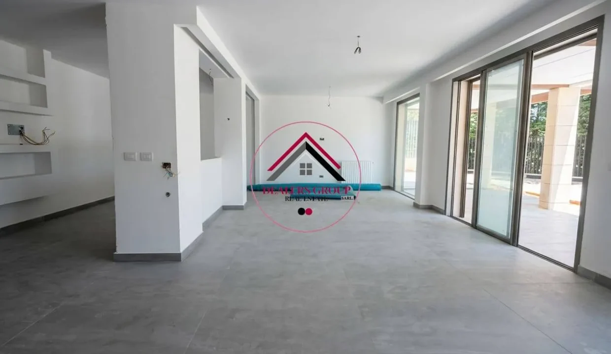 Private Pool & Terrace ! Deluxe Villa for sale in Baabdat - Maten
