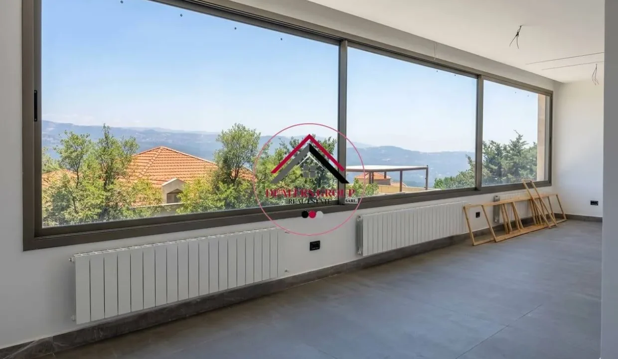Private Pool & Terrace ! Deluxe Villa for sale in Baabdat - Maten