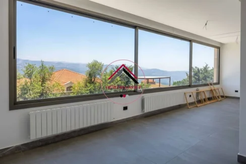 Private Pool & Terrace ! Deluxe Villa for sale in Baabdat - Maten