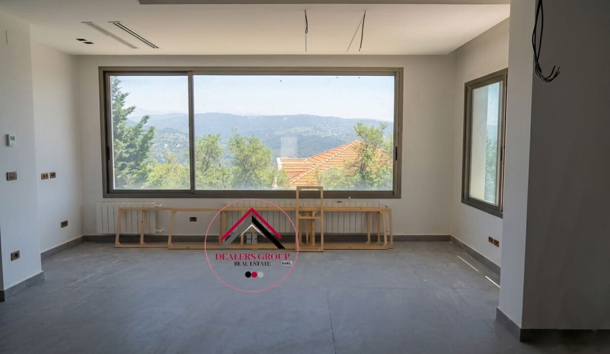Private Pool & Terrace ! Deluxe Villa for sale in Baabdat - Maten