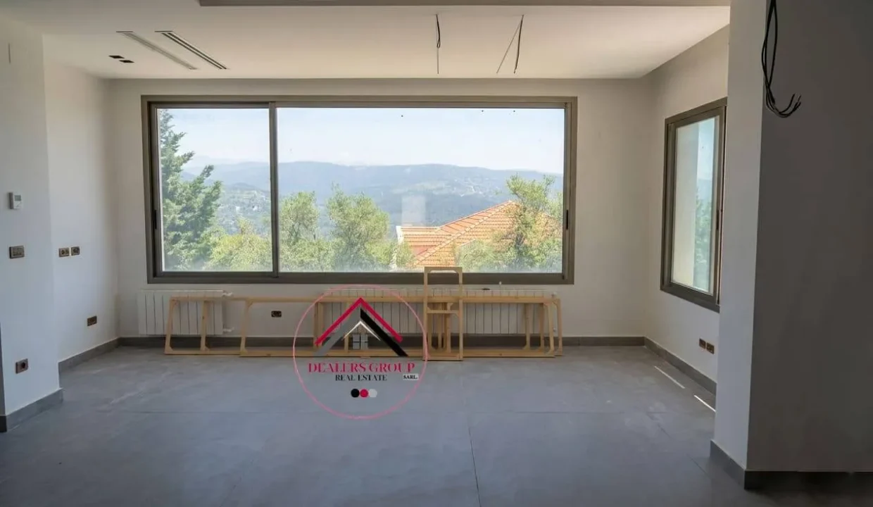 Private Pool & Terrace ! Deluxe Villa for sale in Baabdat - Maten