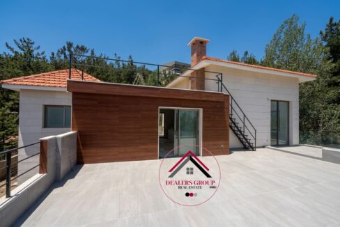 Private Pool & Terrace ! Deluxe Villa for sale in Baabdat - Maten
