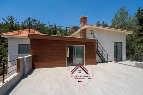 Private Pool & Terrace ! Deluxe Villa for sale in Baabdat - Maten