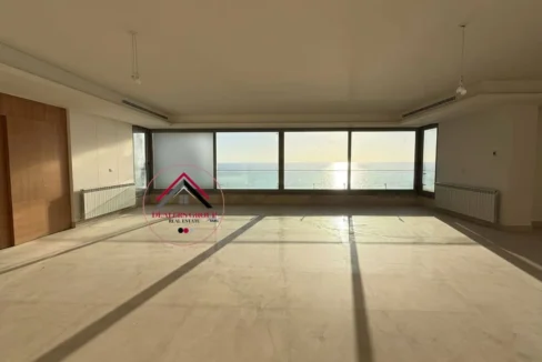 Sea View Deluxe Apartment for sale in Ras Beirut