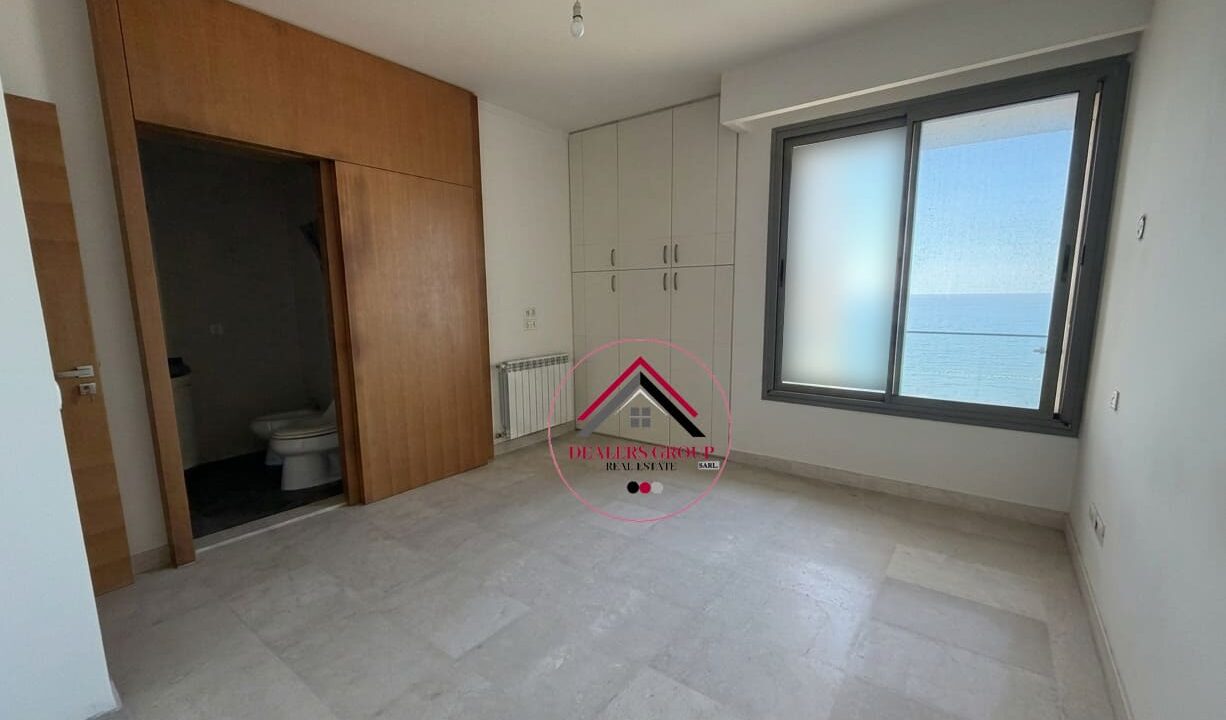 Sea View Deluxe Apartment for sale in Ras Beirut