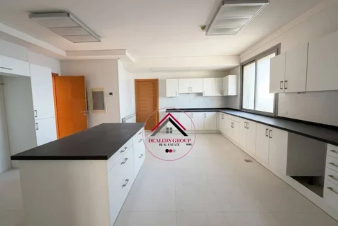Sea View Deluxe Apartment for sale in Ras Beirut