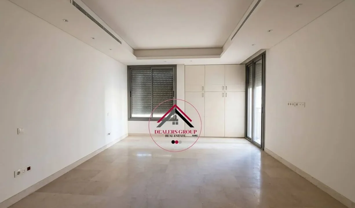 Sea View Deluxe Apartment for sale in Ras Beirut