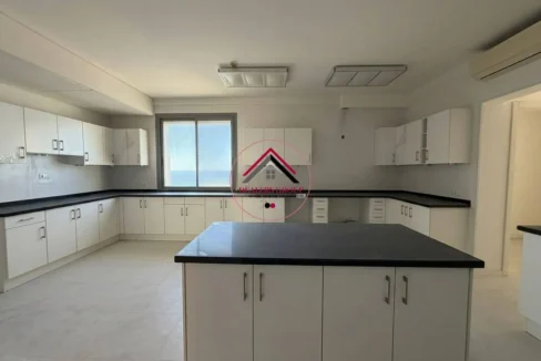 Sea View Deluxe Apartment for sale in Ras Beirut