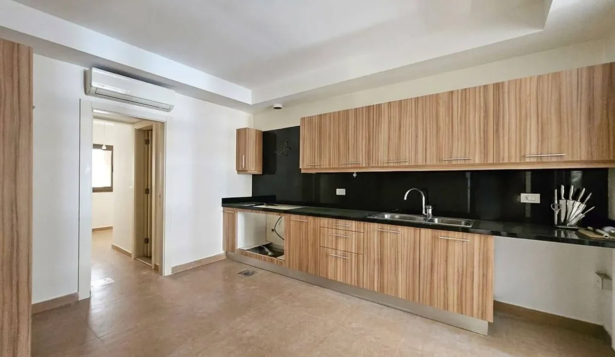 Prime Location Apartment for sale in Ras Beirut