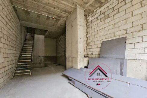 Prime Location shop Core and Shell for sale in Downtown Beirut
