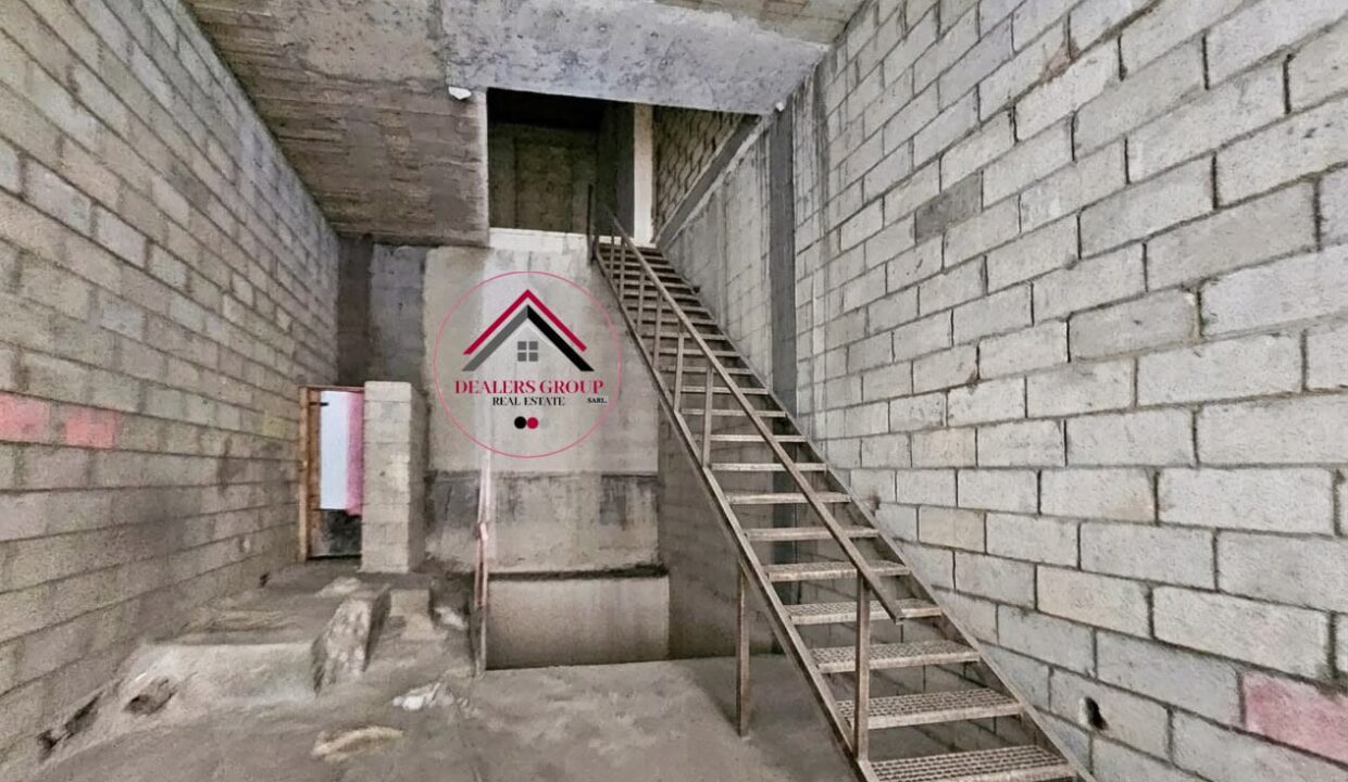 Super Prime Location core and shell Shop for Sale in Downtown Beirut