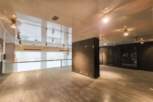 Prime Location Showroom/Shop for Sale in Downtown - Beirut