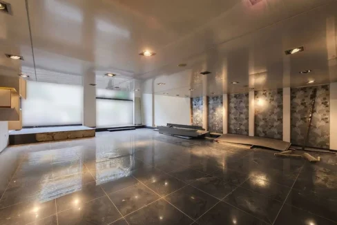 Prime Location Showroom/Shop for Sale in Downtown - Beirut