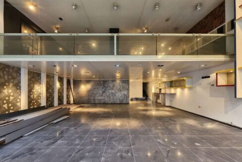 Prime Location Showroom/Shop for Sale in Downtown - Beirut