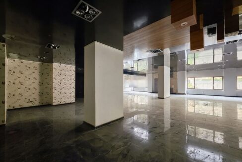 Prime Location Showroom/Shop for Sale in Downtown - Beirut