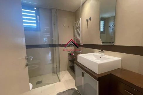 Deluxe Apartment for sale in Ain el Mreisseh in a prime location
