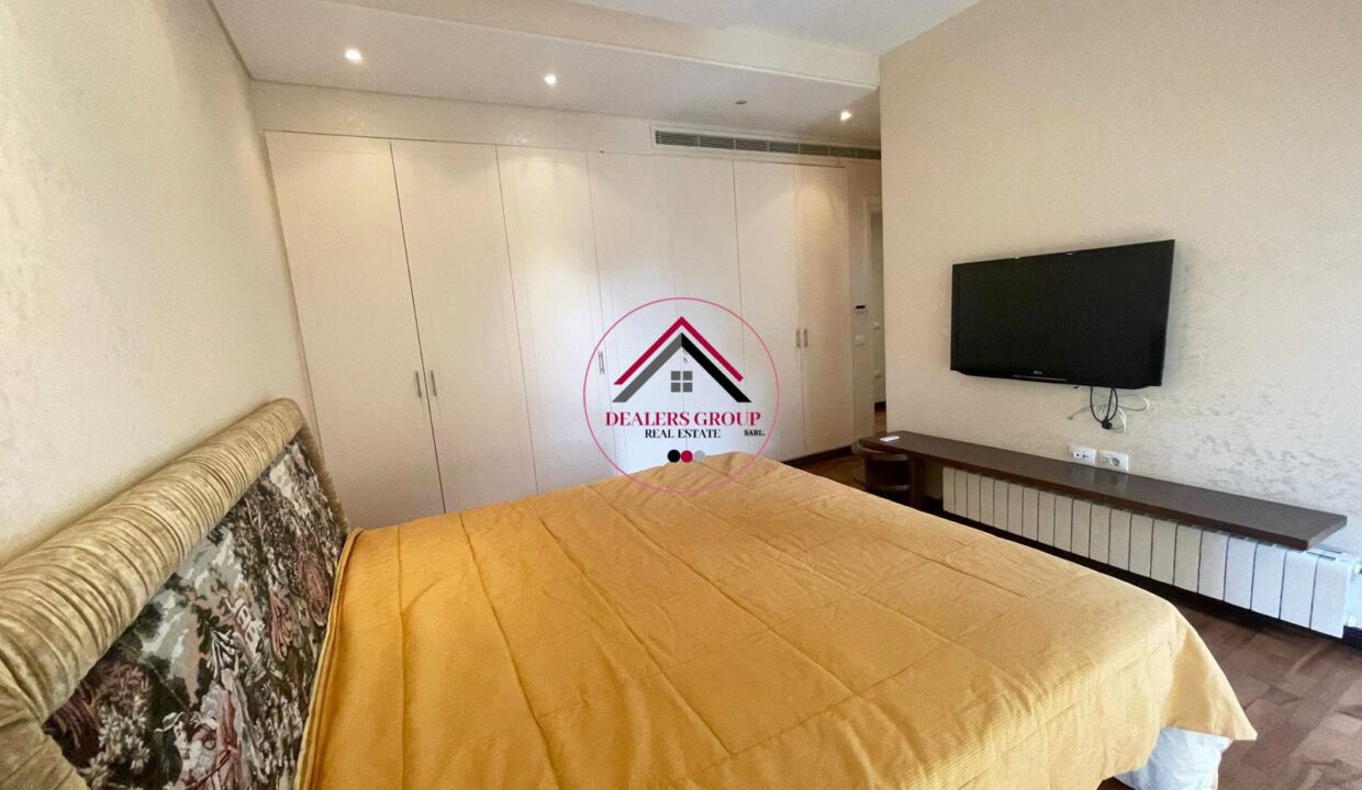 Deluxe Apartment for sale in Ain el Mreisseh in a prime location