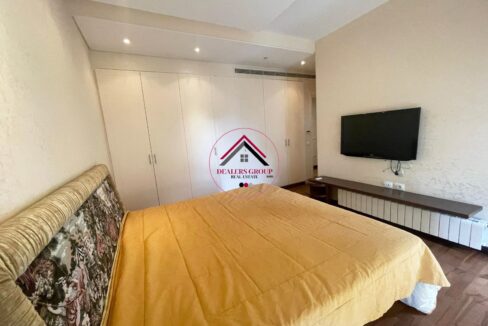 Deluxe Apartment for sale in Ain el Mreisseh in a prime location