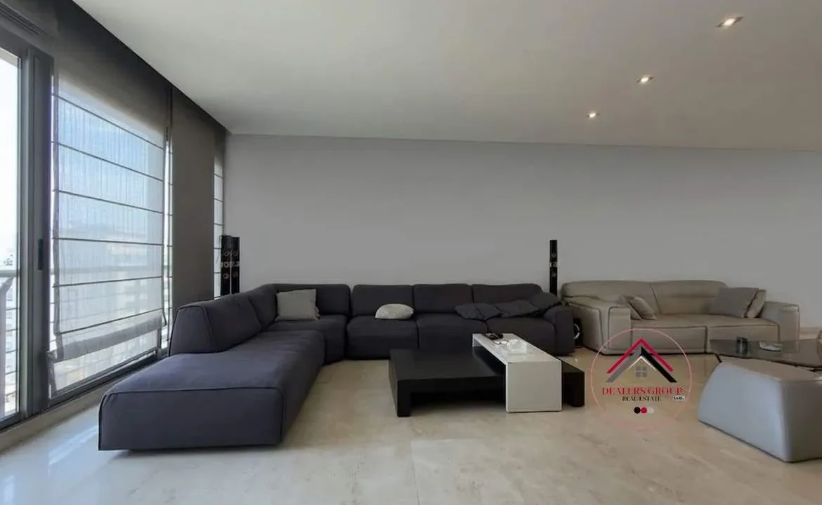 Prime Location High Floor apartment for sale in Hamra - Ras Beirut