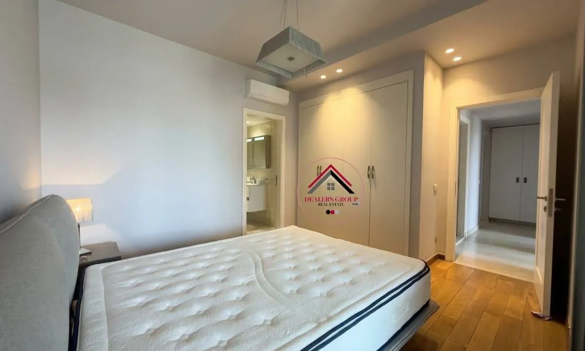 Prime Location High Floor apartment for sale in Hamra - Ras Beirut