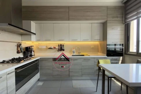 Prime Location High Floor apartment for sale in Hamra - Ras Beirut