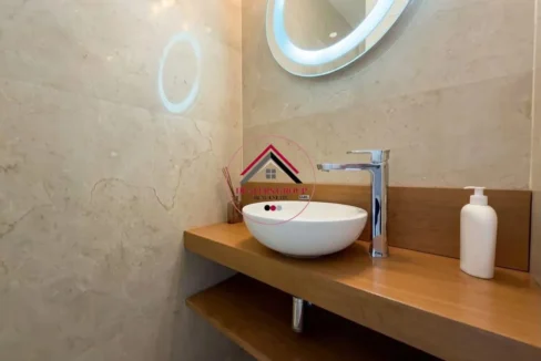 Prime Location High Floor apartment for sale in Hamra - Ras Beirut