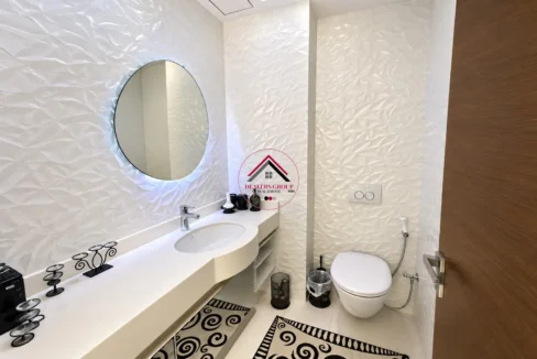 Prime Location Apartment for sale in Manara