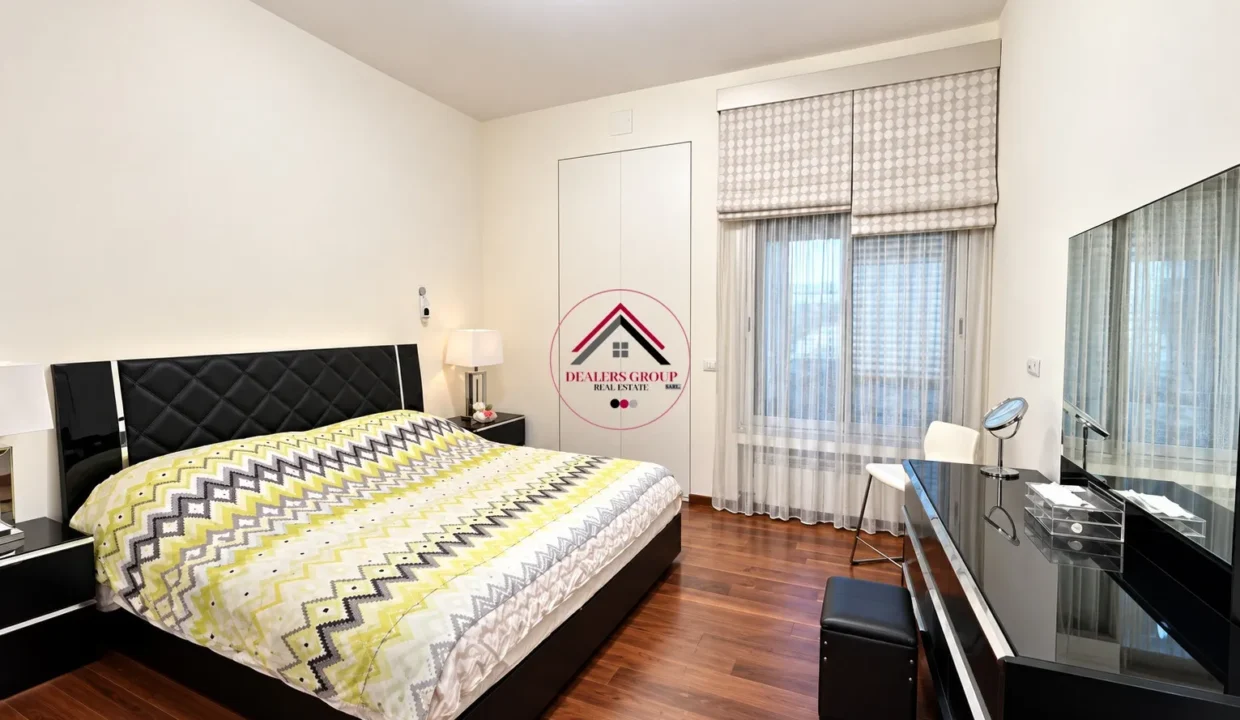 Prime Location Apartment for sale in Manara