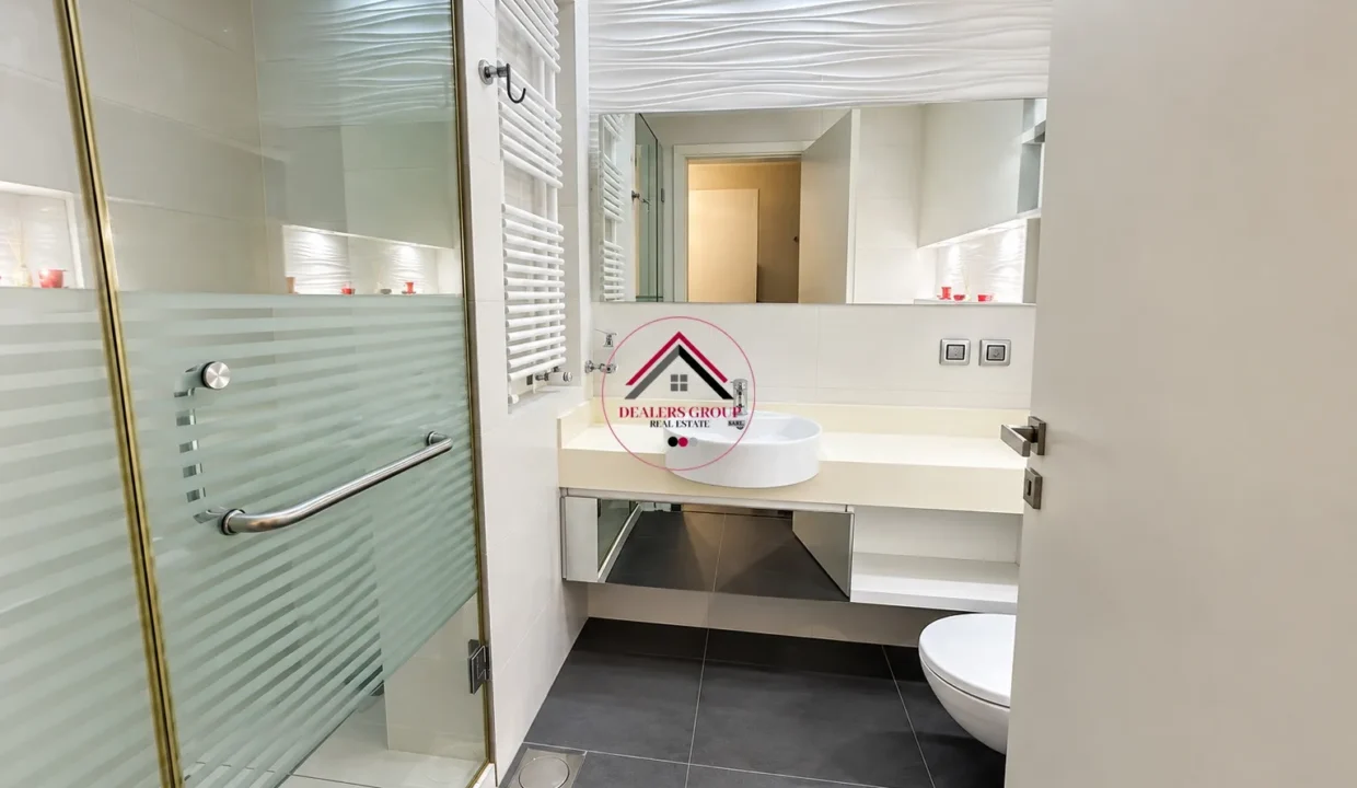 Prime Location Apartment for sale in Manara