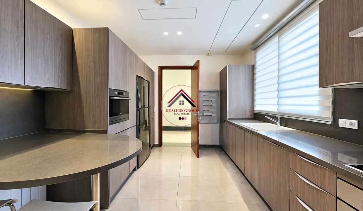 Prime Location Apartment for sale in Manara