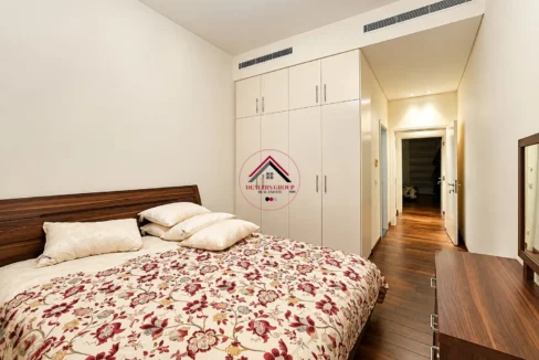 Prime Location Apartment for sale in Manara