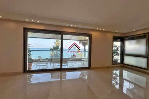 Luxury Seafront Residence with Panoramic Sea Views in Ain El Mreisseh