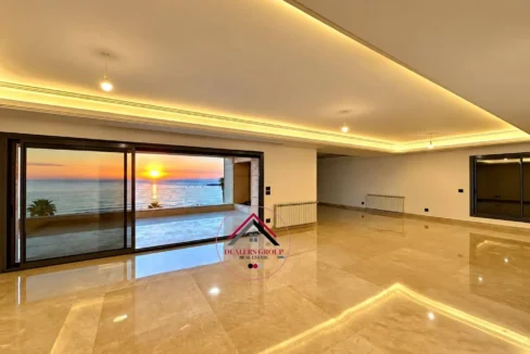 Full Sea View Modern Deluxe Apartment for sale in Ramlet el Bayda