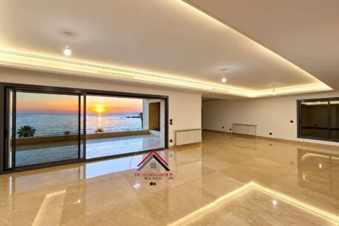Full Sea View Modern Deluxe Apartment for sale in Ramlet el Bayda