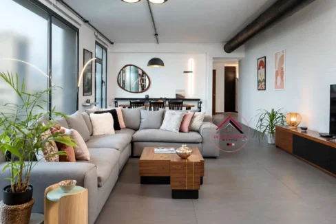 Modern Deluxe Apartment for Sale in Achrafieh