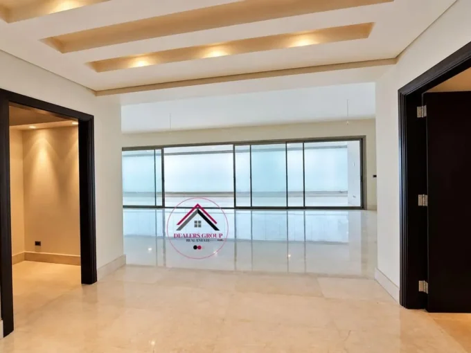 Sea View Deluxe Apartment for sale in Clemenceau