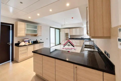 Sea View Deluxe Apartment for sale in Clemenceau