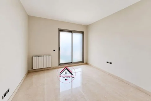 Sea View Deluxe Apartment for sale in Clemenceau