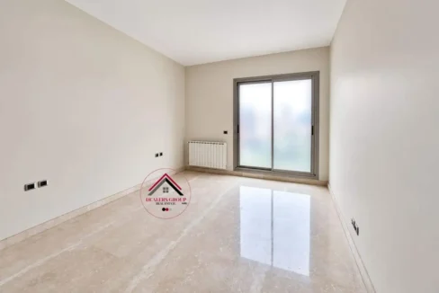 Sea View Deluxe Apartment for sale in Clemenceau