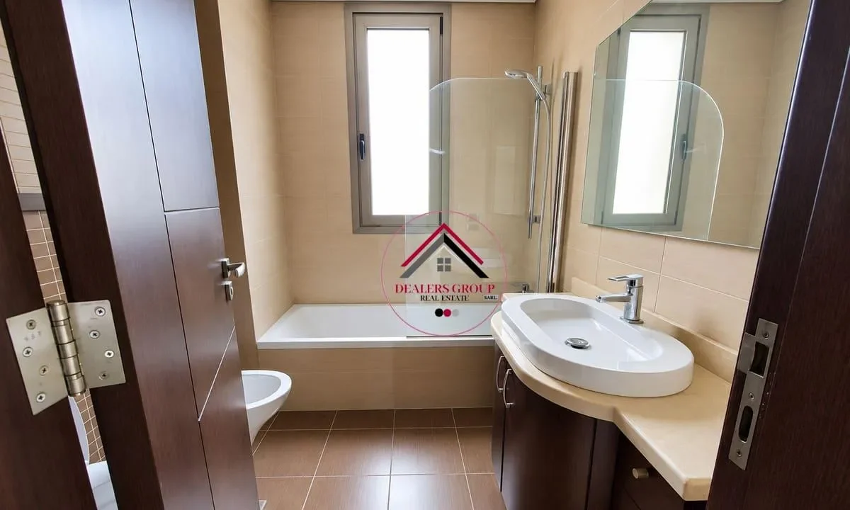 Sea View Deluxe Apartment for sale in Clemenceau