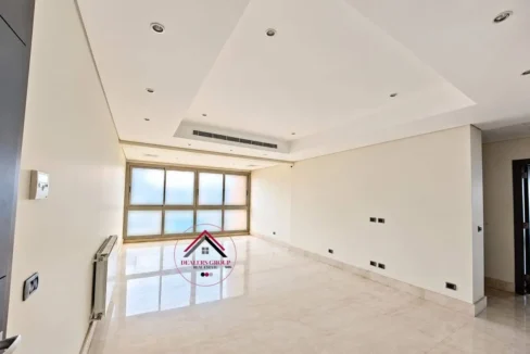 Sea View Deluxe Apartment for sale in Clemenceau