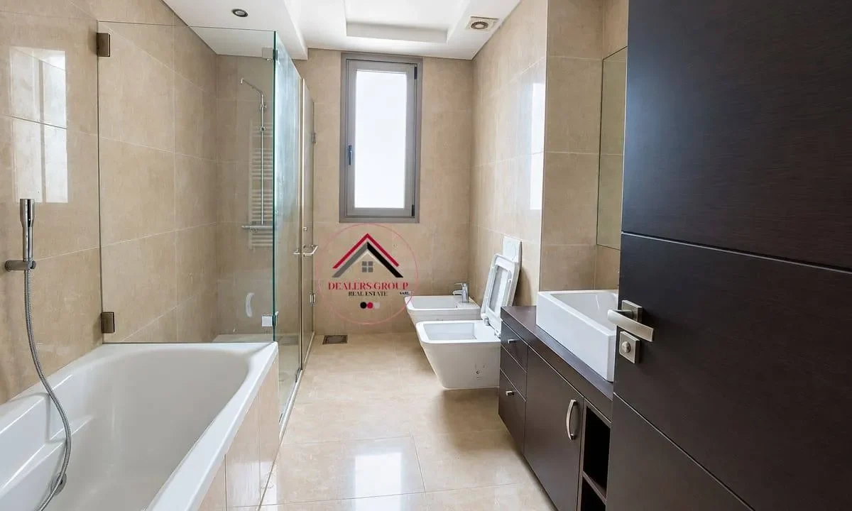 Sea View Deluxe Apartment for sale in Clemenceau