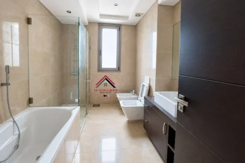 Sea View Deluxe Apartment for sale in Clemenceau