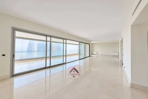 Sea View Deluxe Apartment for sale in Clemenceau